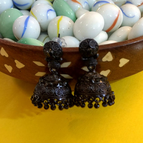 Black jhumka