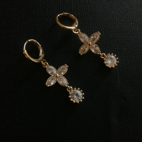 Ad stone hoop earrings