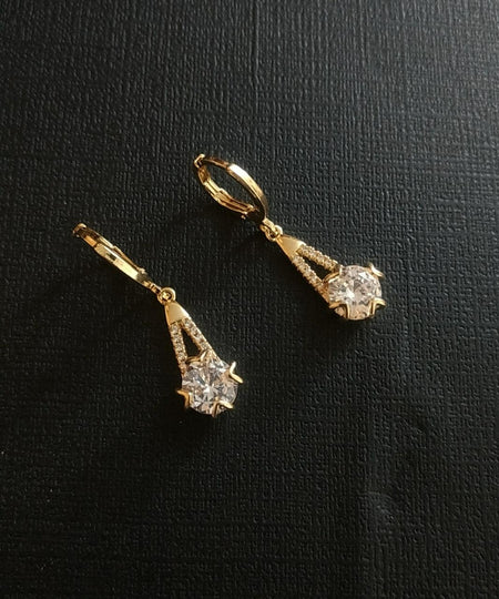 Ad stone hoop earrings