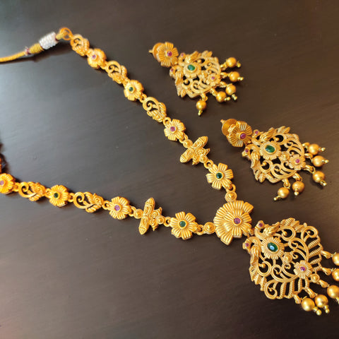 Matte finish necklace