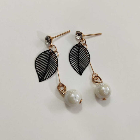 Stylish earrings