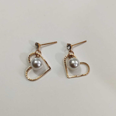 Stylish earrings