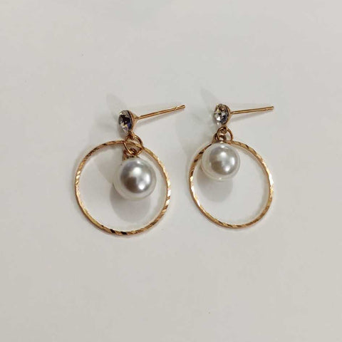 Stylish earrings