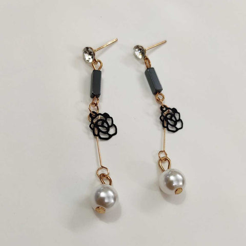 Stylish earrings